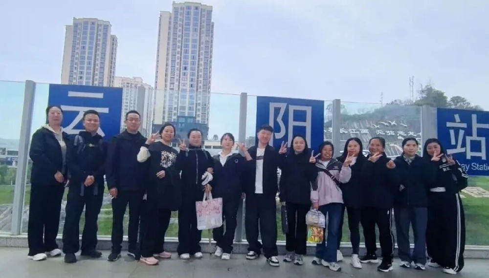 铭记历史 吾辈自强